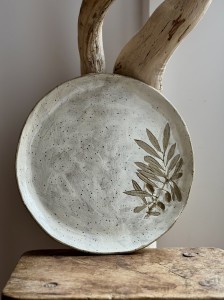 Wielki talerz ozdobny z odciskiem oliwki, śr. 33cm - unikat